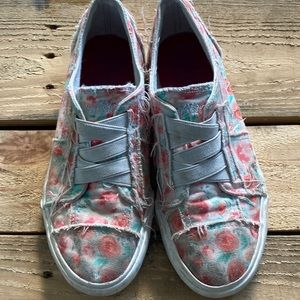 Blowfish Slip-on Floral Sneakers Girls